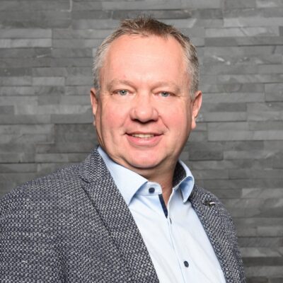 Referent:</br>Robert Eschenauer</br>Robert Bosch GmbH</br></br></br></br></br>